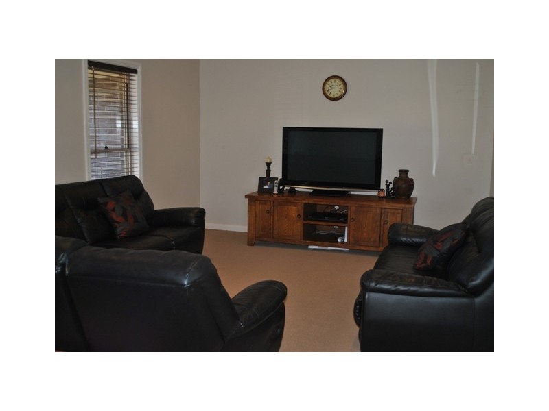 21 Barrington Drive, Tamworth NSW 2340