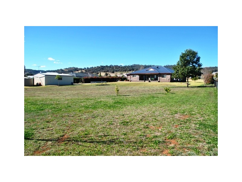 21 Barrington Drive, Tamworth NSW 2340