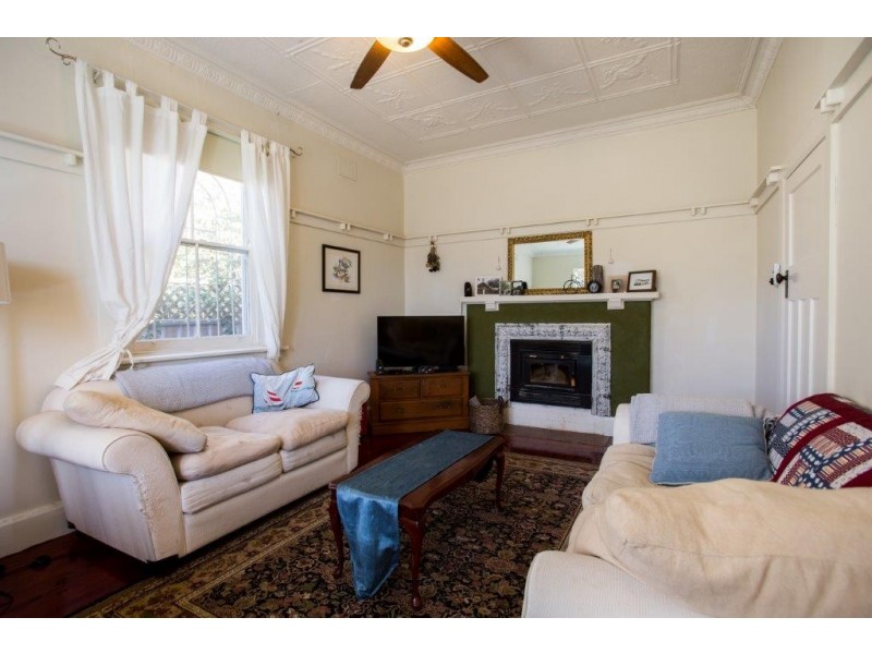 27 King Street, Tamworth NSW 2340