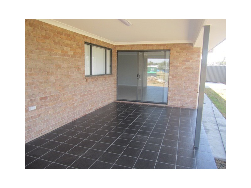 5a Gregory Place, Tamworth NSW 2340