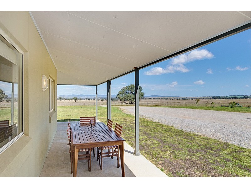 2583 Manilla Road, Tamworth NSW 2340