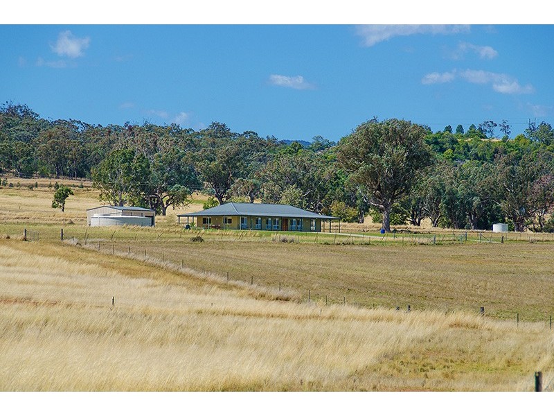 2583 Manilla Road, Tamworth NSW 2340