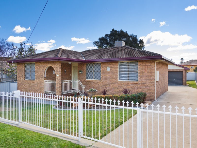 21 Arinya Street, Tamworth NSW 2340
