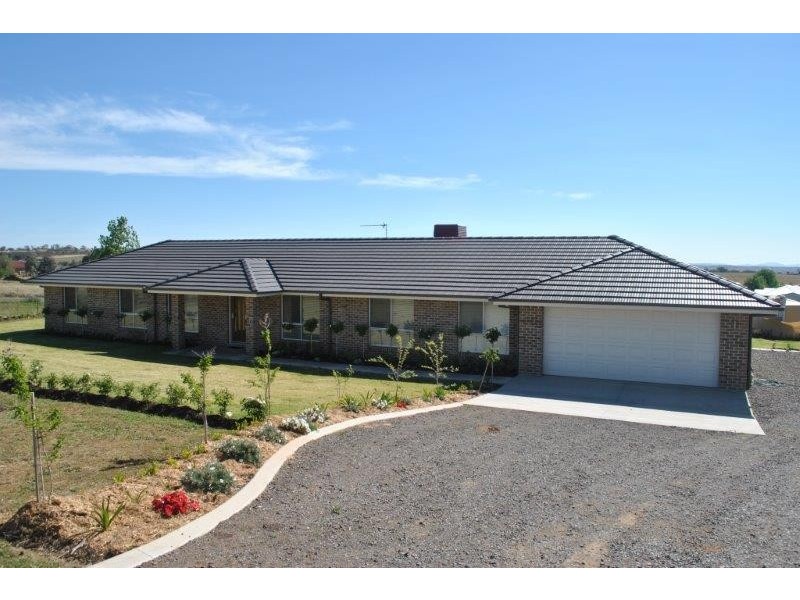 7 Barakula Drive, Tamworth NSW 2340