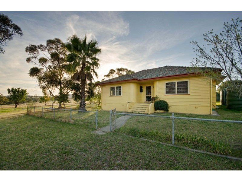 1525 New England Highway, Kootingal NSW 2352