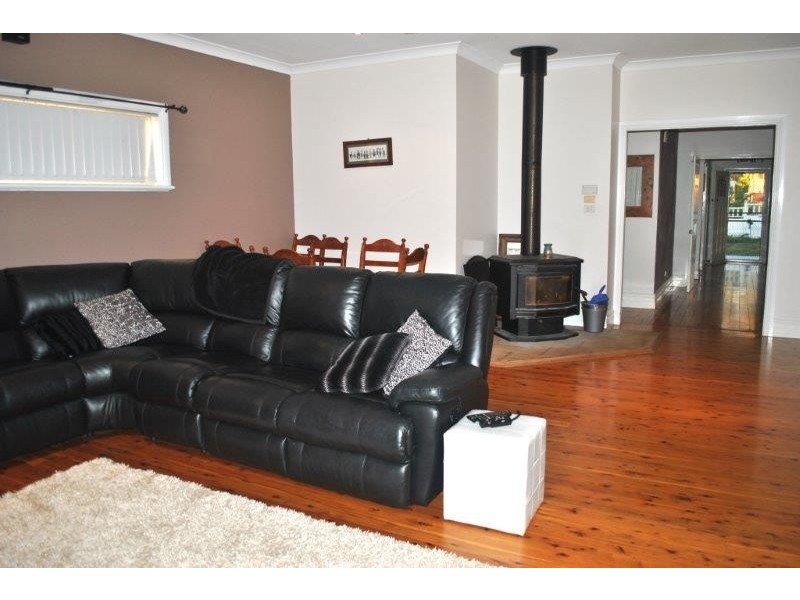 107 Denison Street, Tamworth NSW 2340