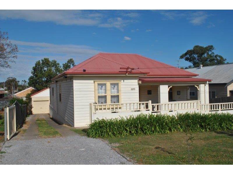 107 Denison Street, Tamworth NSW 2340