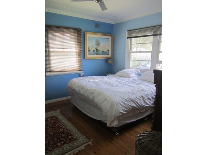 19 Upper Street, Tamworth NSW 2340