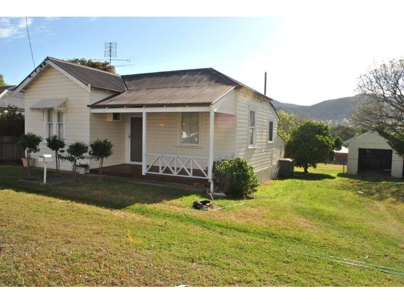 94 Church Street, Tamworth NSW 2340