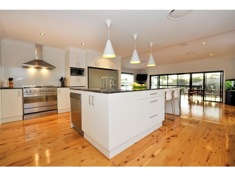 13 Wade Avenue, Tamworth NSW 2340