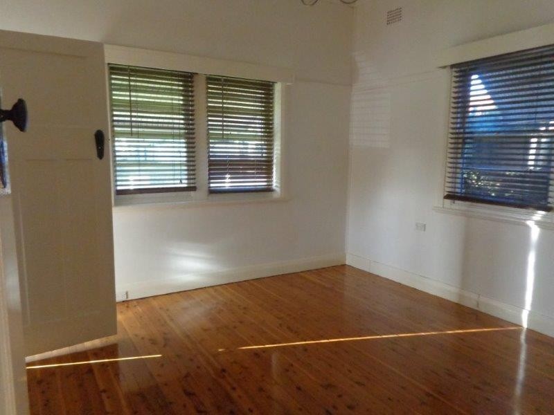 101 Piper Street, Tamworth NSW 2340