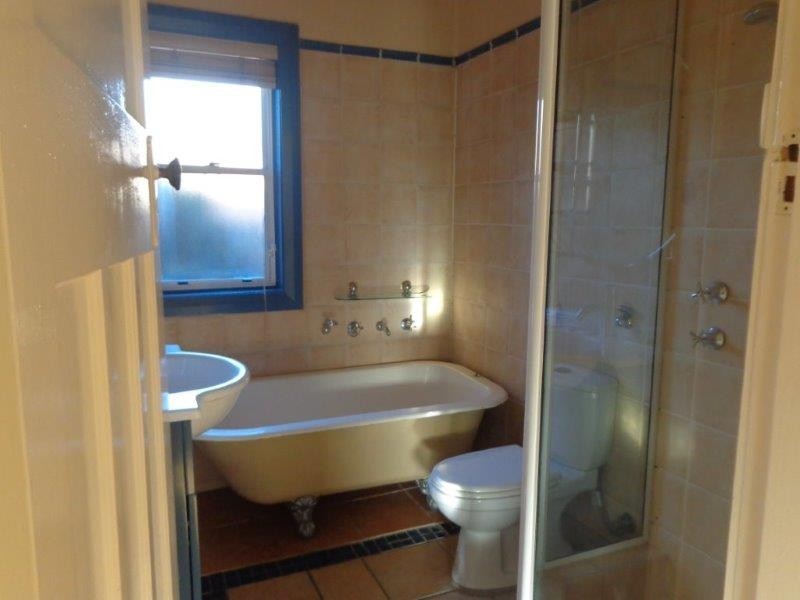 101 Piper Street, Tamworth NSW 2340