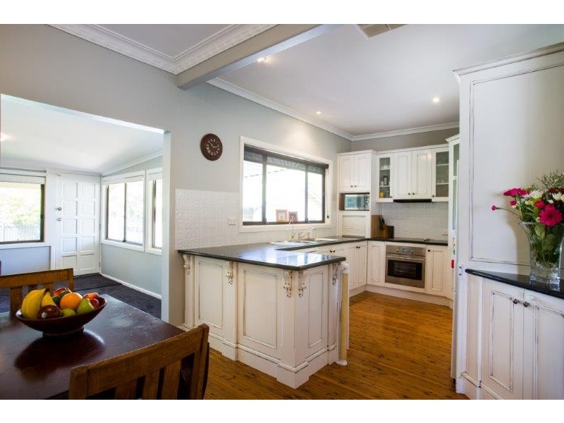 155 Piper Street, Tamworth NSW 2340