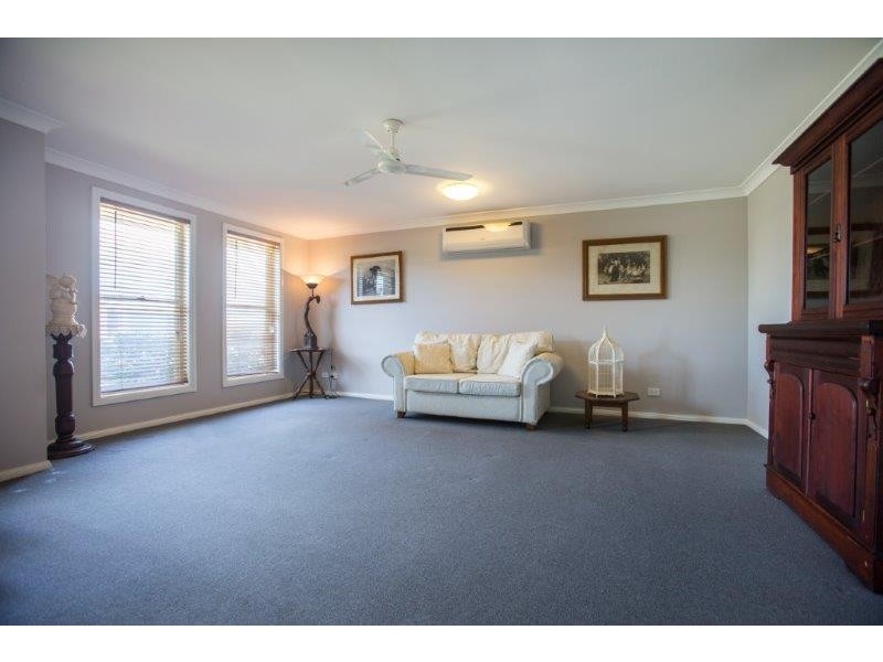 10 Rosella Avenue, Calala NSW 2340