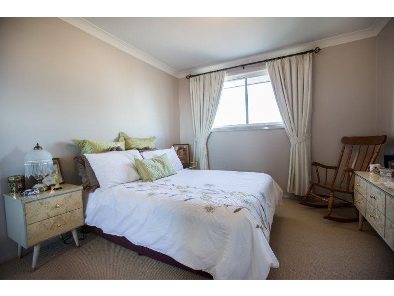 12 Korangi Place, Tamworth NSW 2340