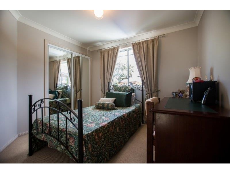 12 Korangi Place, Tamworth NSW 2340