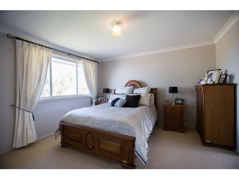 12 Korangi Place, Tamworth NSW 2340