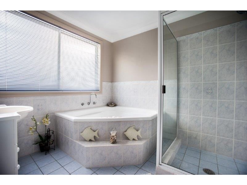 12 Korangi Place, Tamworth NSW 2340