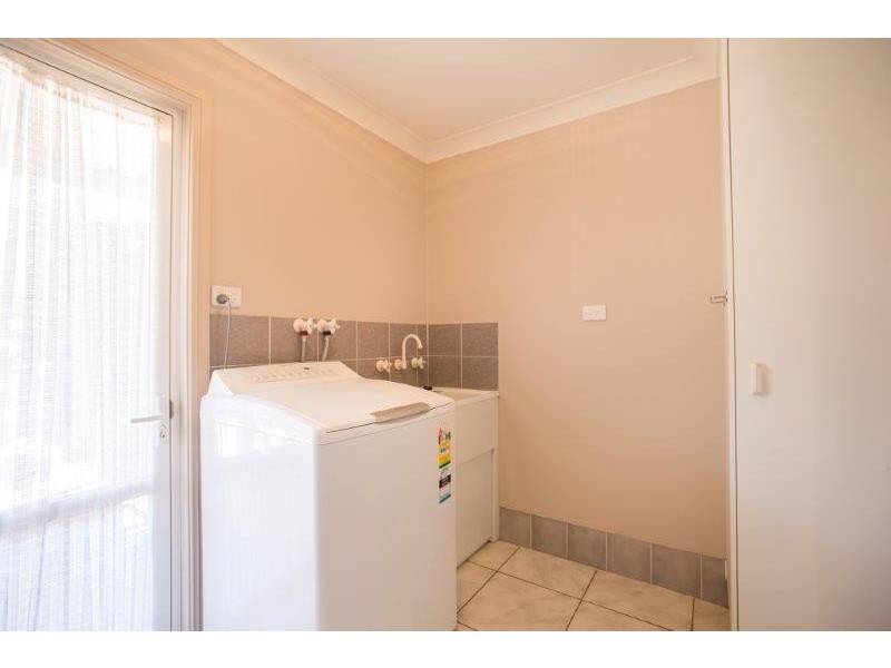 12 Korangi Place, Tamworth NSW 2340