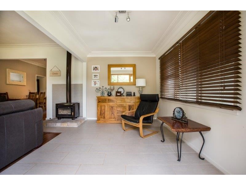 153 Piper Street, Tamworth NSW 2340