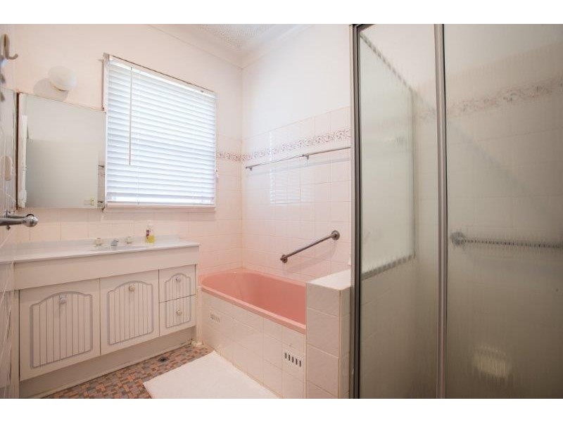 153 Piper Street, Tamworth NSW 2340