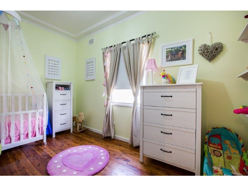 153 Piper Street, Tamworth NSW 2340