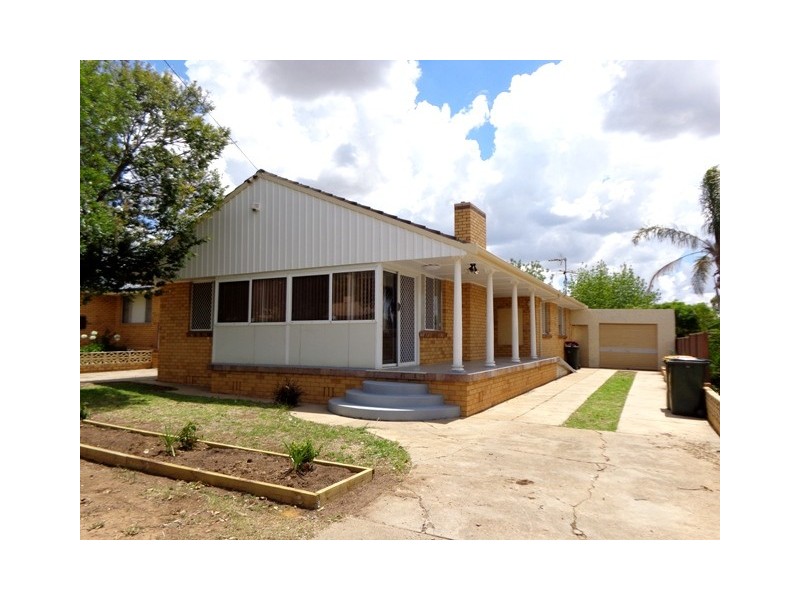 42 Arinya Street, Tamworth NSW 2340