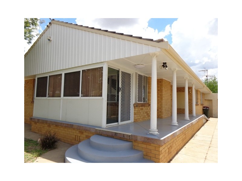 42 Arinya Street, Tamworth NSW 2340