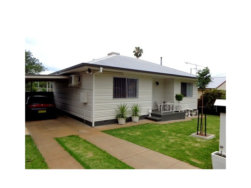 7 Griffin  Aveune, Tamworth NSW 2340