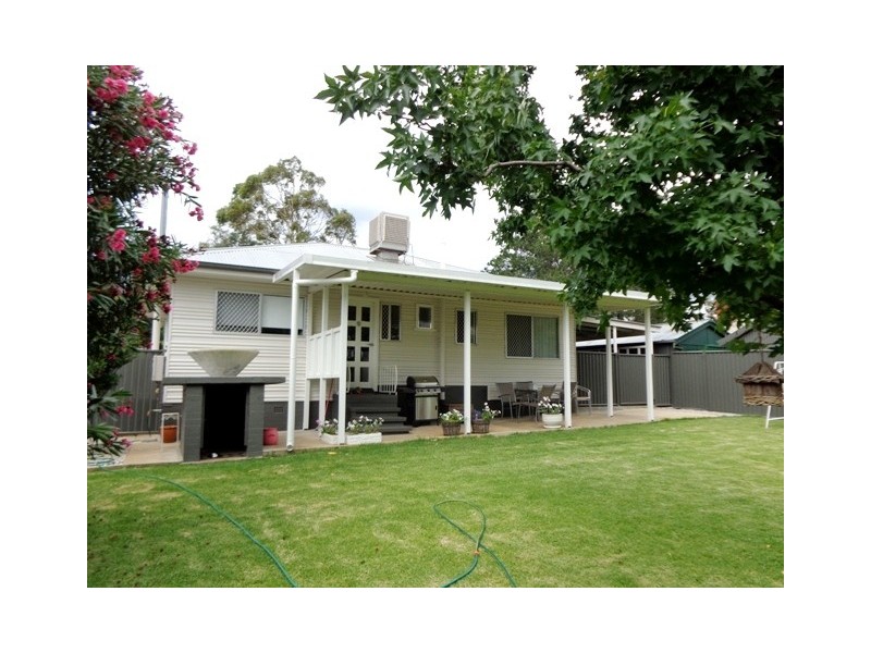 7 Griffin  Aveune, Tamworth NSW 2340