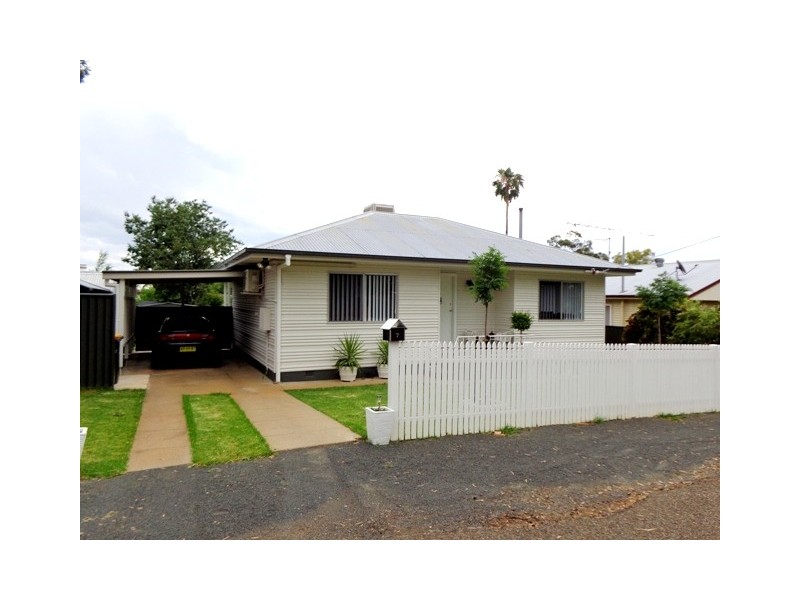 7 Griffin  Aveune, Tamworth NSW 2340