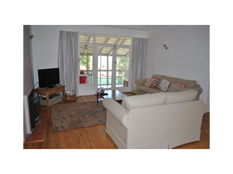 7 Burnside Ave, Tamworth NSW 2340