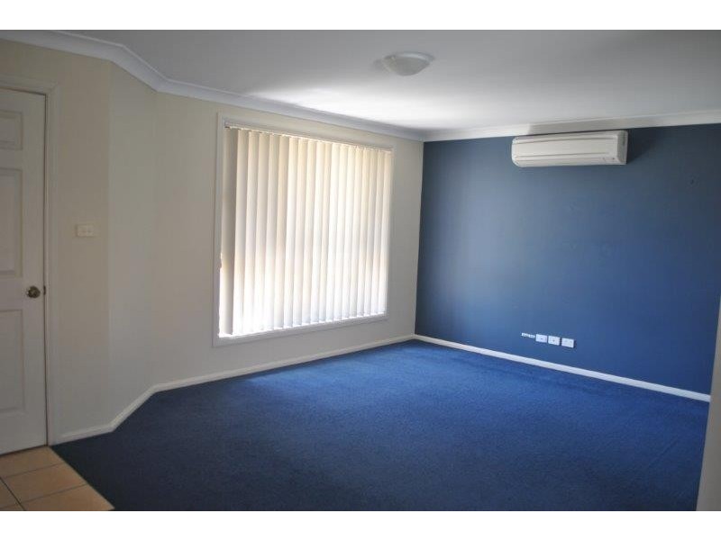 2 Burdekin Place, Tamworth NSW 2340