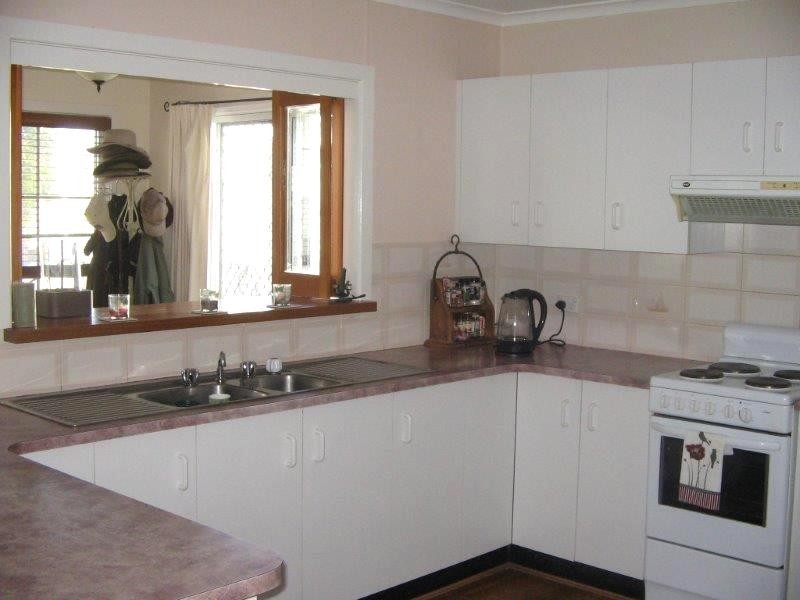 11 Inlet Road, Tamworth NSW 2340