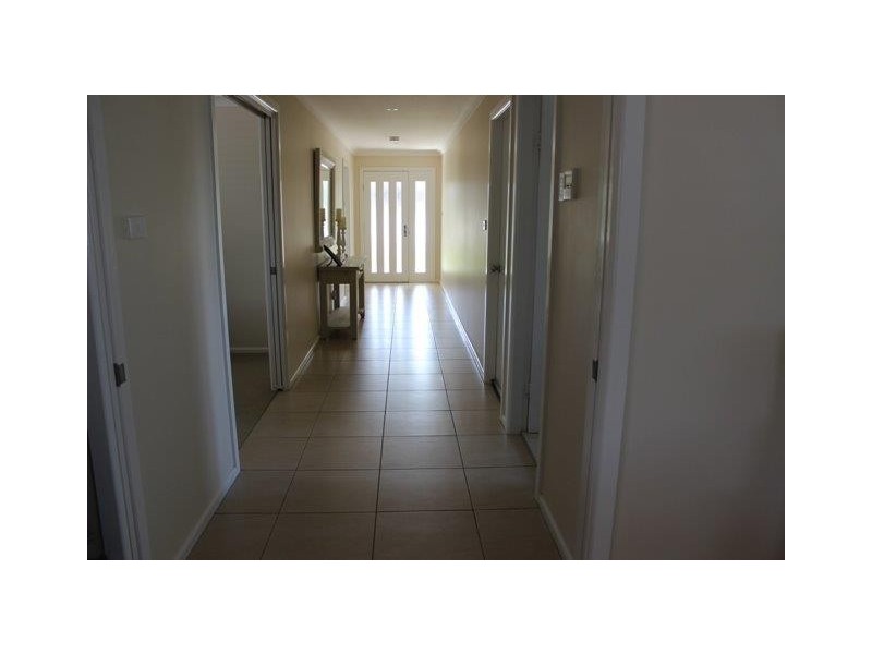 53 The Heights, Tamworth NSW 2340