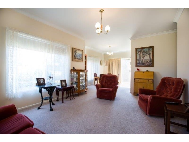 1/4 Cowper Close, Tamworth NSW 2340