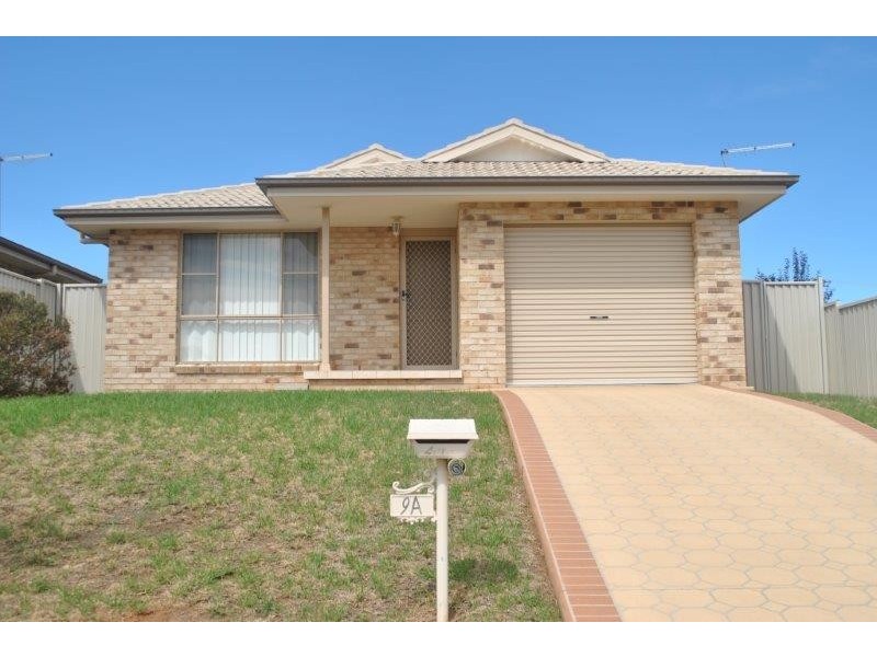 9A Baker Close, Tamworth NSW 2340