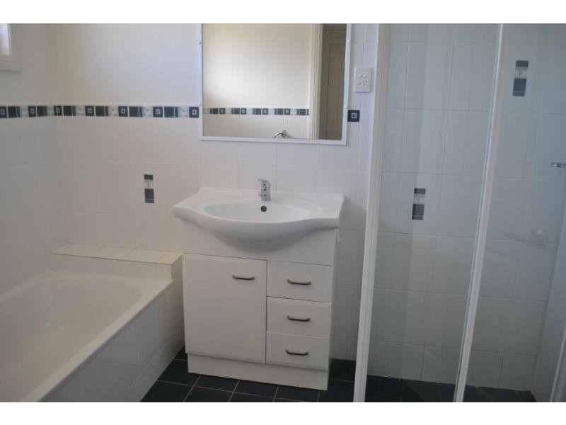 9A Baker Close, Tamworth NSW 2340