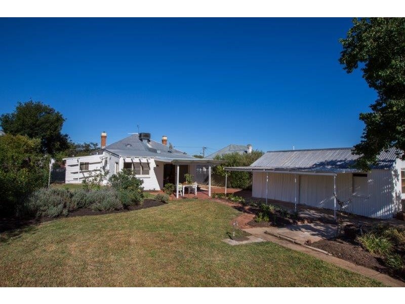 62 Carthage Street, Tamworth NSW 2340