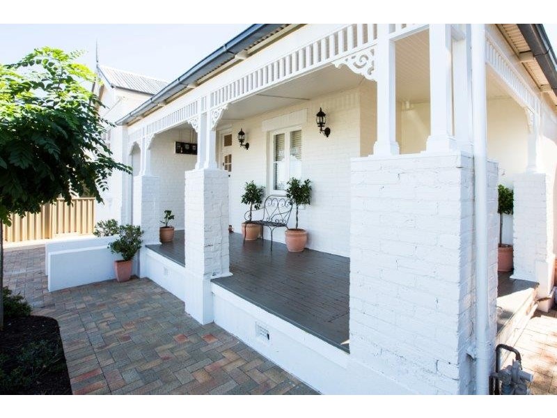 62 Carthage Street, Tamworth NSW 2340