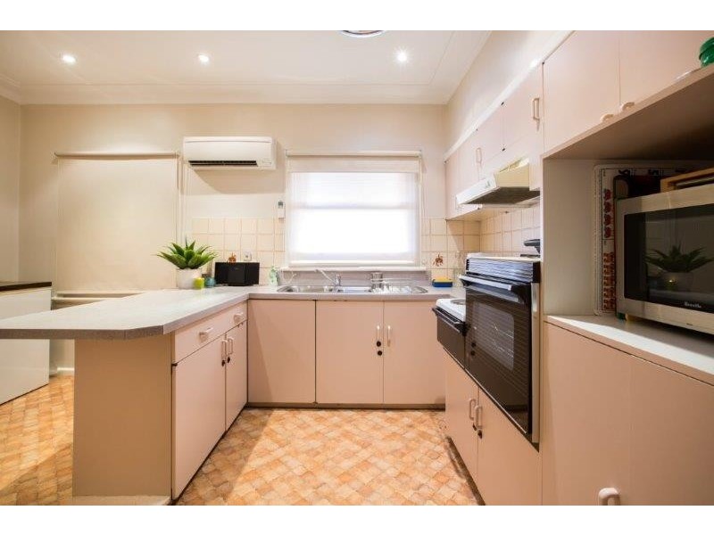 112 Kent Street, Tamworth NSW 2340