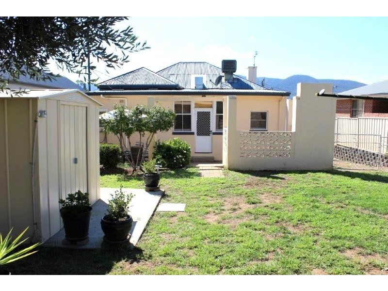 65 Denne Street, Tamworth NSW 2340