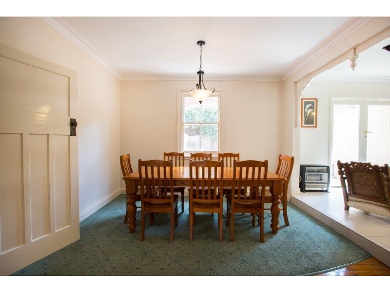 180 Carthage Street, Tamworth NSW 2340