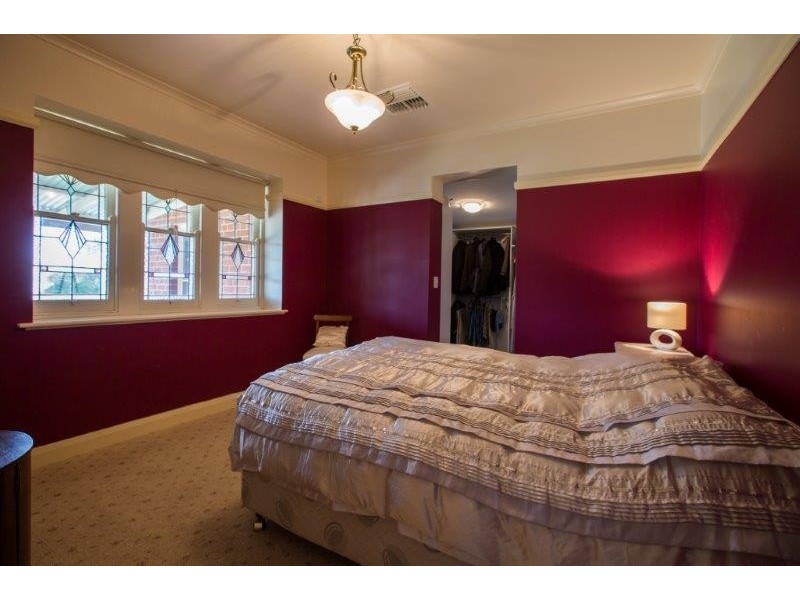 180 Carthage Street, Tamworth NSW 2340