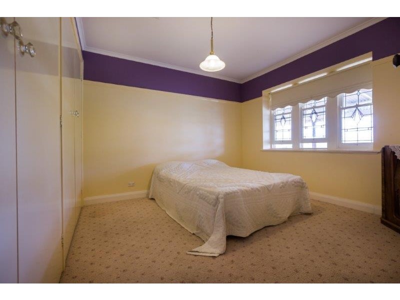 180 Carthage Street, Tamworth NSW 2340
