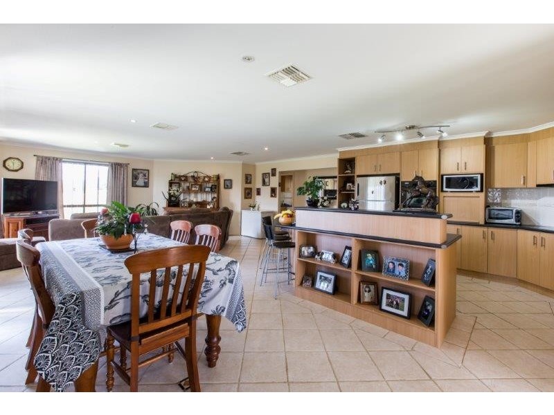 31 Leehy Court, Tamworth NSW 2340