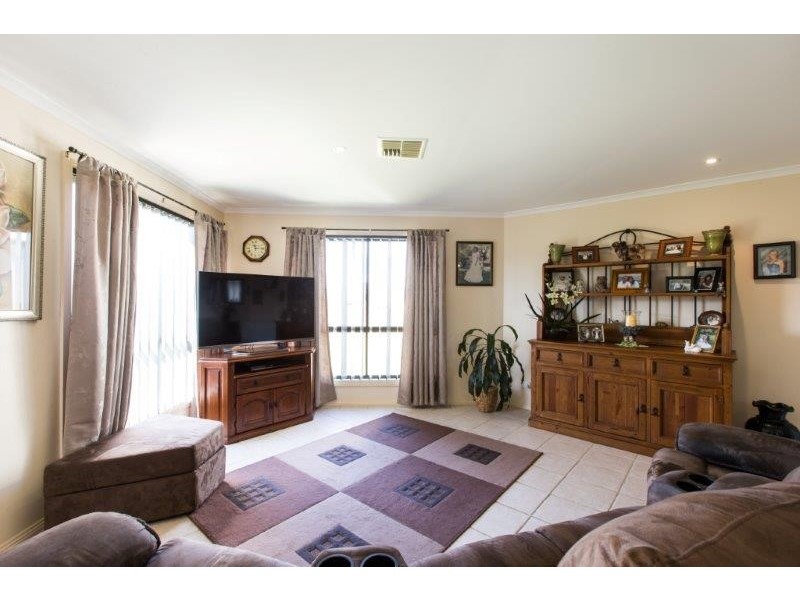 31 Leehy Court, Tamworth NSW 2340