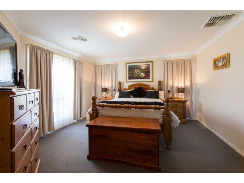 31 Leehy Court, Tamworth NSW 2340