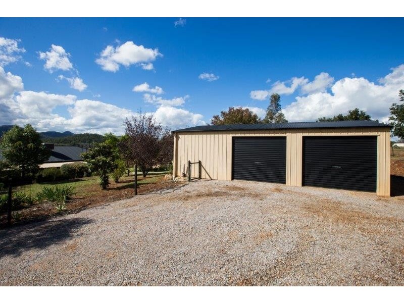 31 Leehy Court, Tamworth NSW 2340