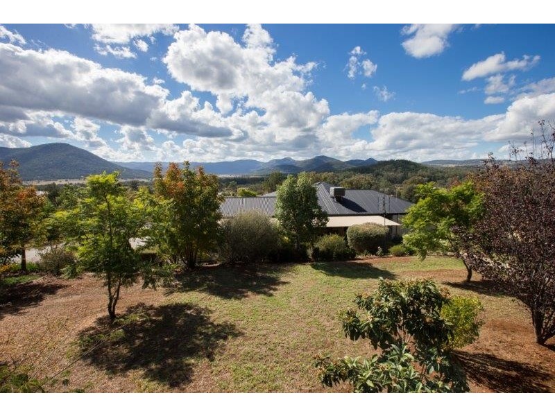 31 Leehy Court, Tamworth NSW 2340